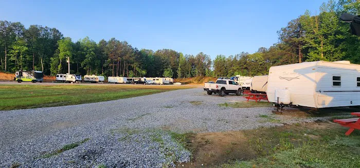 Lakelife RV Park 8