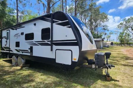 Legacy Lake RV Resort