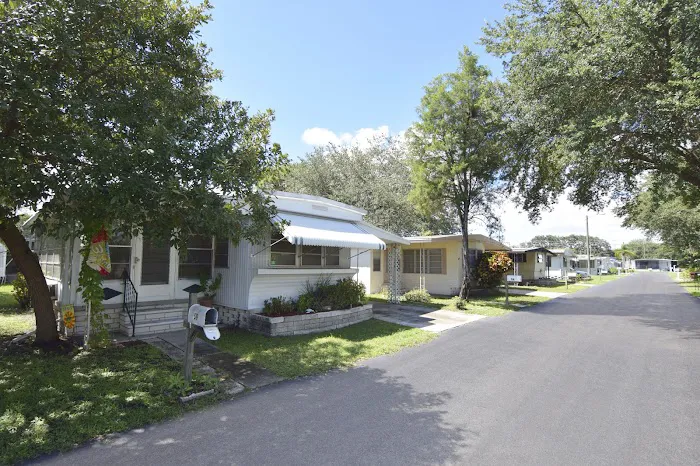 Satellite Bay Manufactured Home Community 6