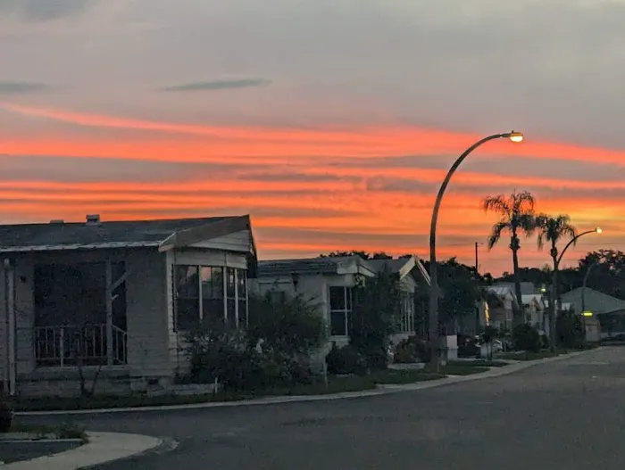 La Plaza Mobile Home Park 4