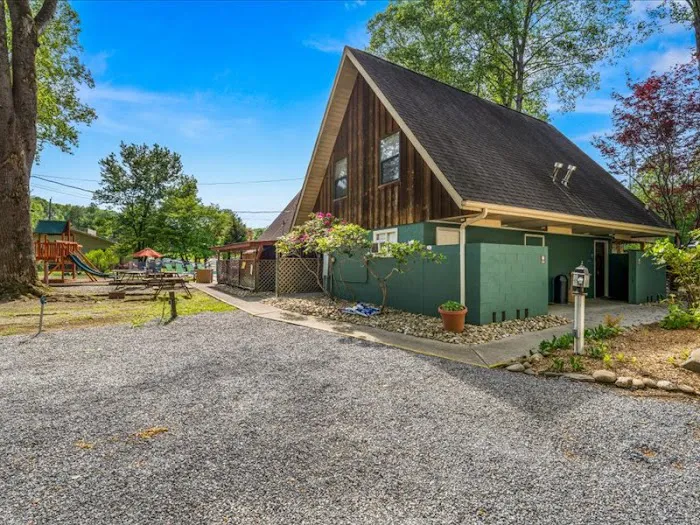 Mountaineer Campground 8