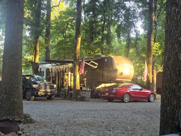Vee Hollow Campground 8