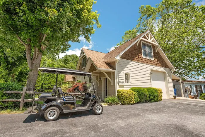 Clairmont Crest, A Family Friendly Community 2