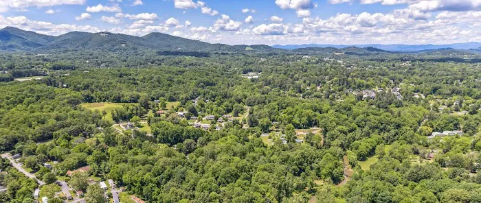 Clairmont Crest, A Family Friendly Community 4