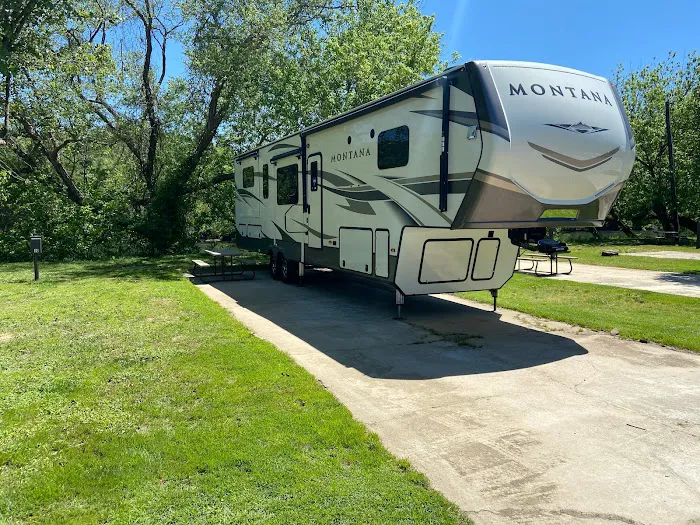 Wilson's Riverfront RV Park 3