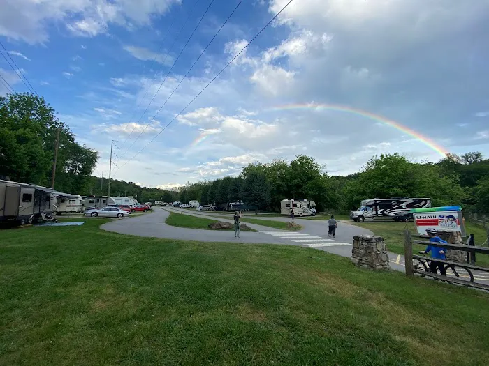 Wilson's Riverfront RV Park 7