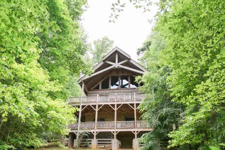 Hawthorn Haven Cabins & Chapel 4