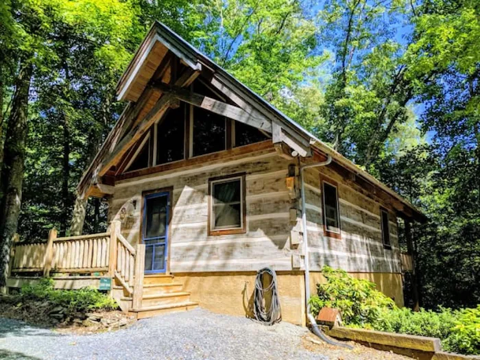 Hawthorn Haven Cabins & Chapel 8