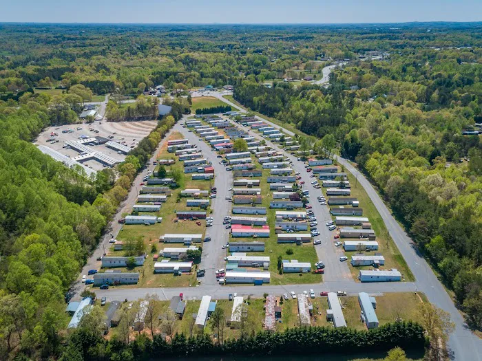 Thunderbird MHC | Hickory Mobile Home Park 1