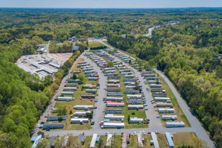 Thunderbird MHC | Hickory Mobile Home Park