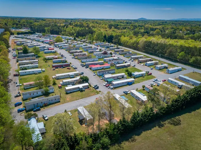 Thunderbird MHC | Hickory Mobile Home Park 2