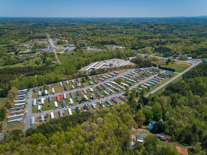Thunderbird MHC | Hickory Mobile Home Park 4