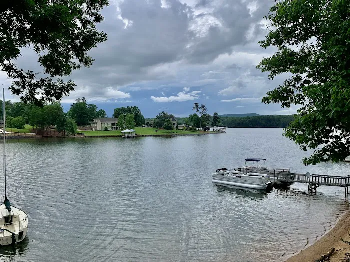 Lake Hickory RV Resort 1