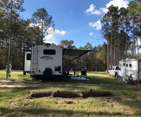 Daily Walk Stables CAMPGROUND