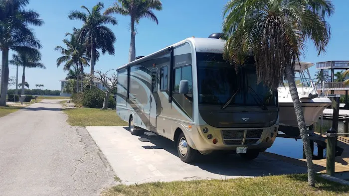 Yankee Traveler RV Park 8
