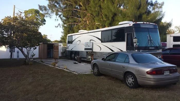 Richmar RV and Manufactured Home Community 8
