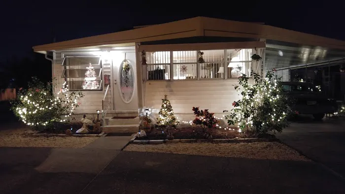Ranch Mobile Home Park 6