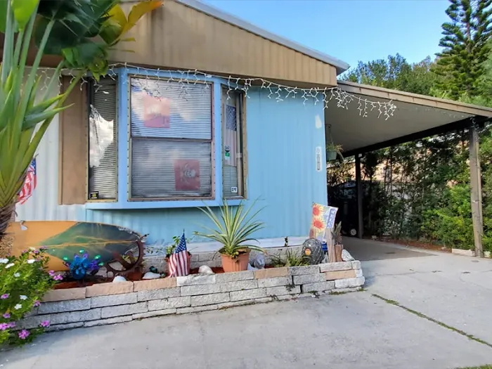 Sun Terrace Manufactured Home Community | Clearwater, FL 2