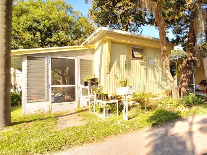 Sun Terrace Manufactured Home Community | Clearwater, FL 6
