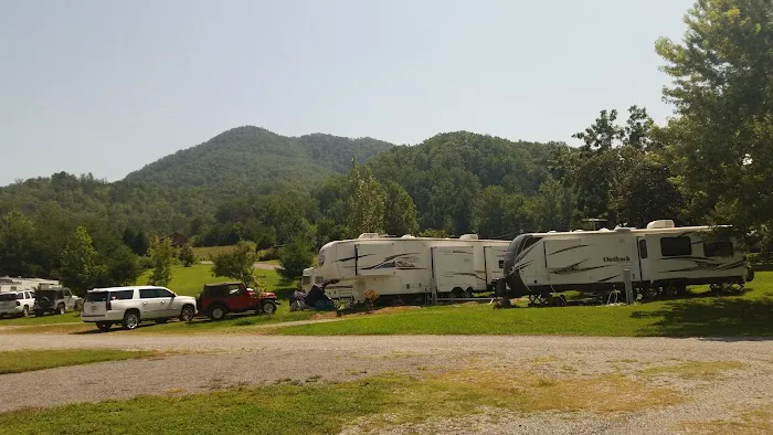 Smoker Holler RV Resort 7