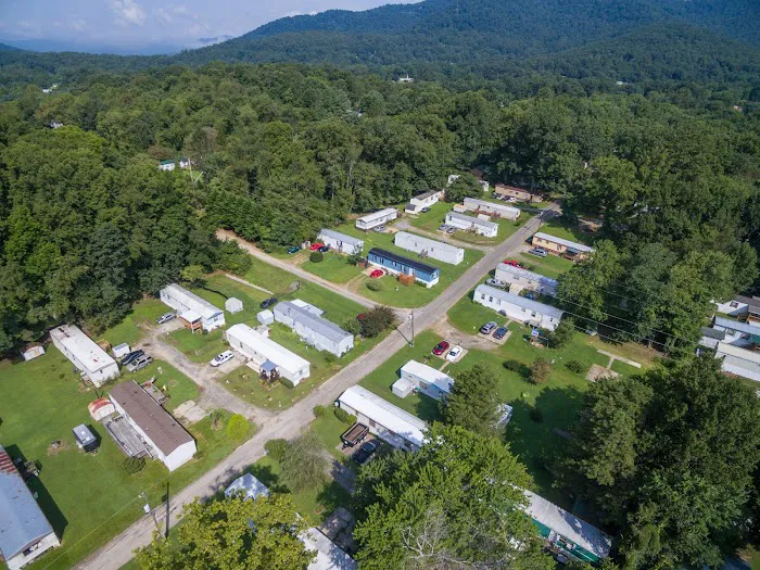 Black Mountain Manufactured Home Community 6