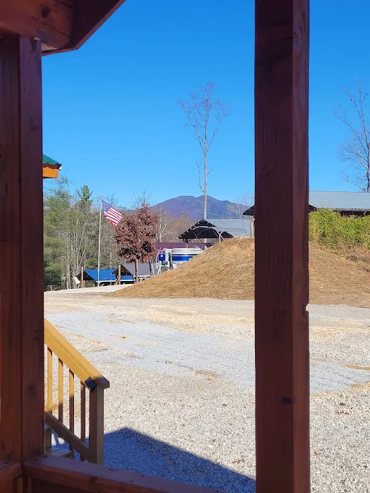 Barefoot Landing Camping Resort 5