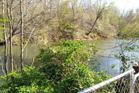 Mad Mama's River Run Campground