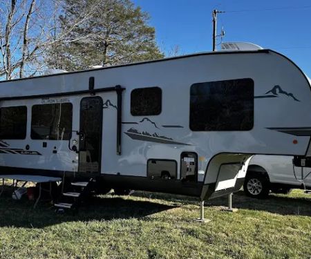 Vanhoy RV Park