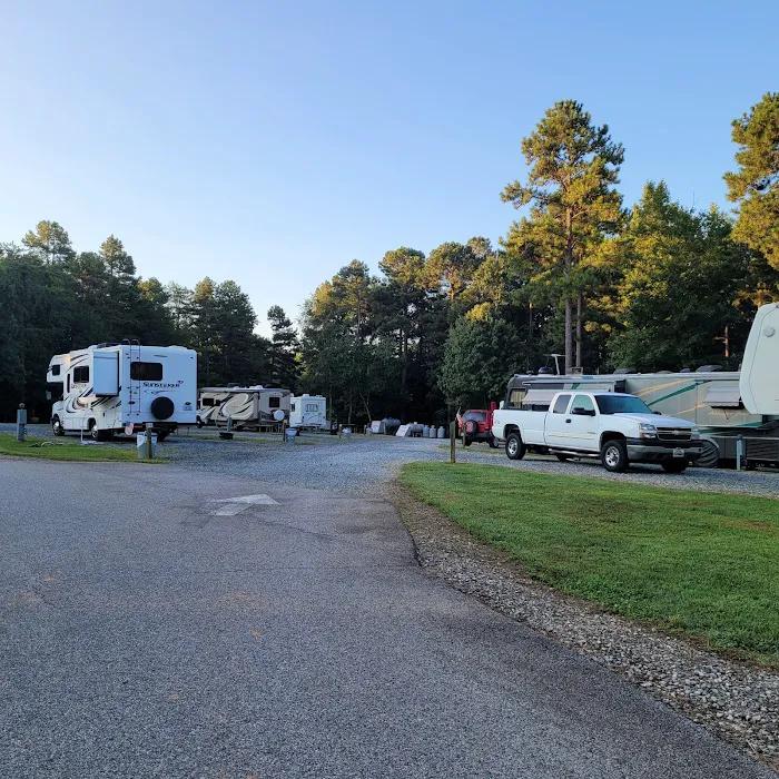 Cross Winds Family Campground 6