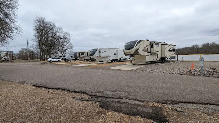 Botel Campground LLC 1