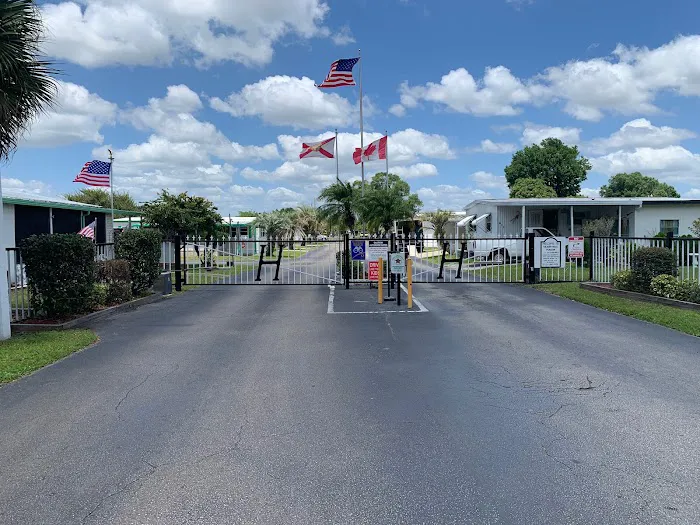 Hickory Hills Manor Mobile Home Community 9