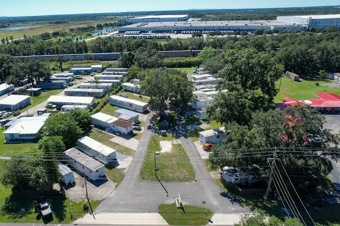 Lighthouse Oaks RV & Mobile Home Estates 4
