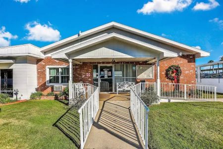 Twin Palms Mobile Home Park