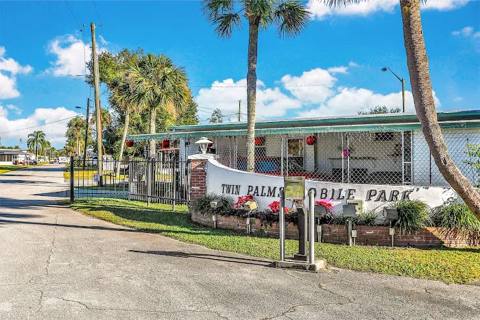 Twin Palms Mobile Home Park 5