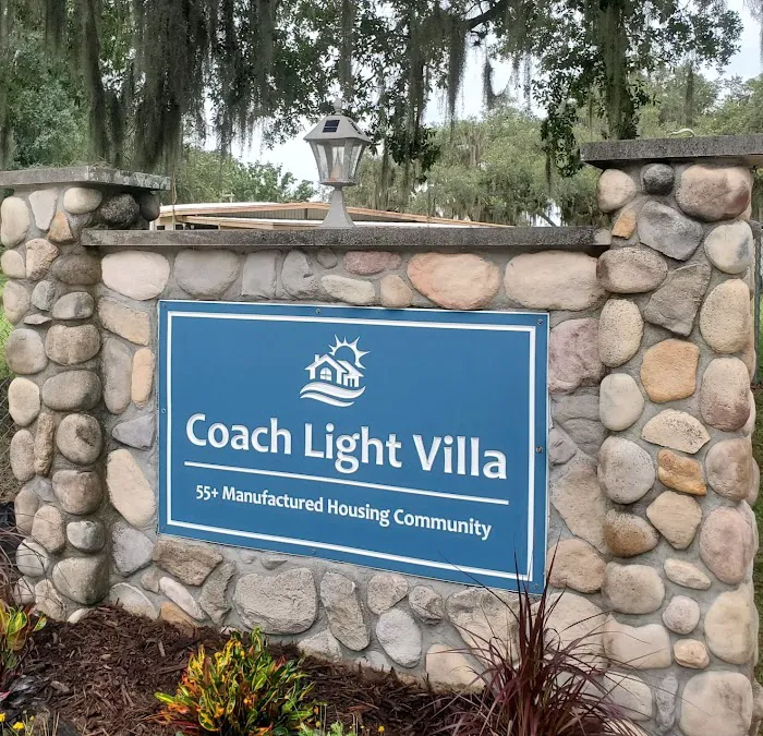 Coach Light Villa 5