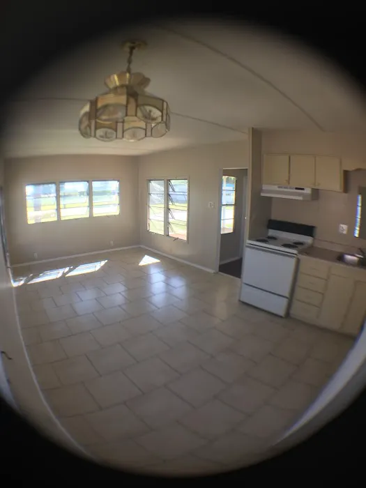 Lakeview Mobile Home & RV Park 5