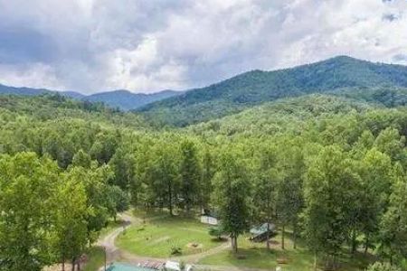 Cosby Run CAMPGROUND/ RV PARK