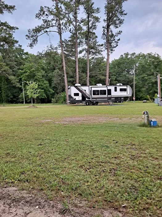 Jeffcoat's Black Water Campground 10
