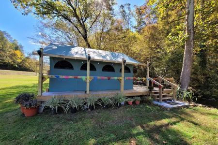 Creekside Stayz Campground