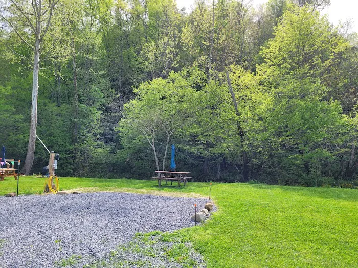 Creekside Stayz Campground 7