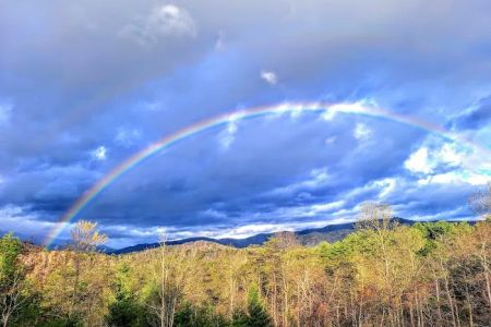 Sunset Ridge RV Spot - Gateway to the Mountains