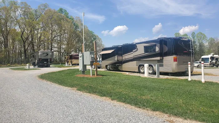 Salem Breeze RV Park 1