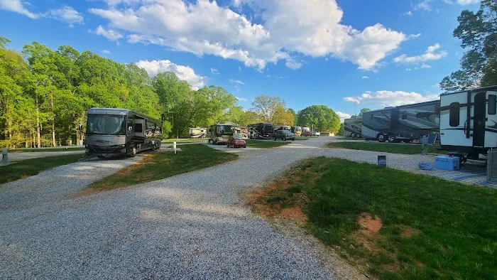 Salem Breeze RV Park 4