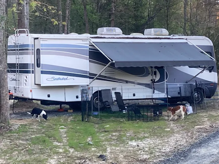 Roaring River Vineyards RV Park 1