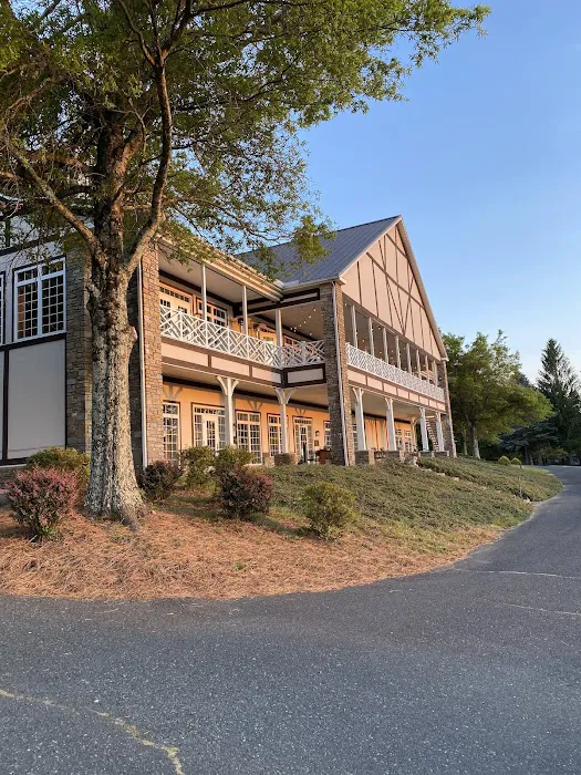 Olde Beau Luxury Motorcoach Resort 2