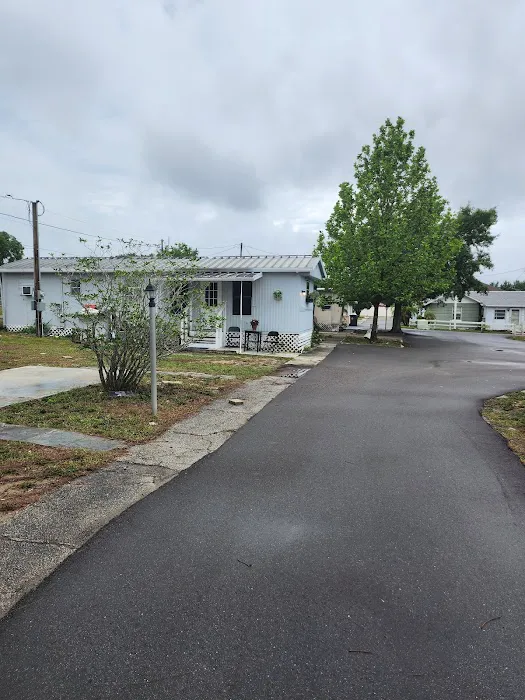 Avon Park Village 4