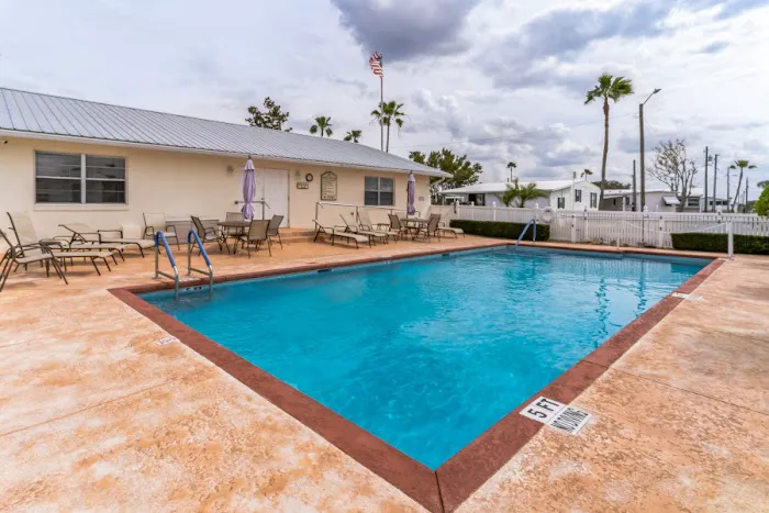 Villa Del Sol Mobile Home Park 3