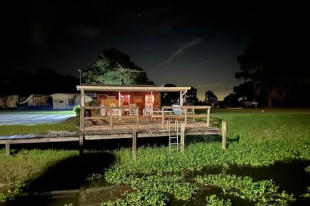 Bud's RV Park & Marina