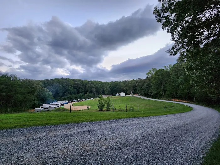 Sunshine Acres Camp & Cabins 8