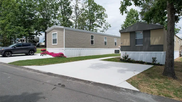 Auman Acres MHC 8